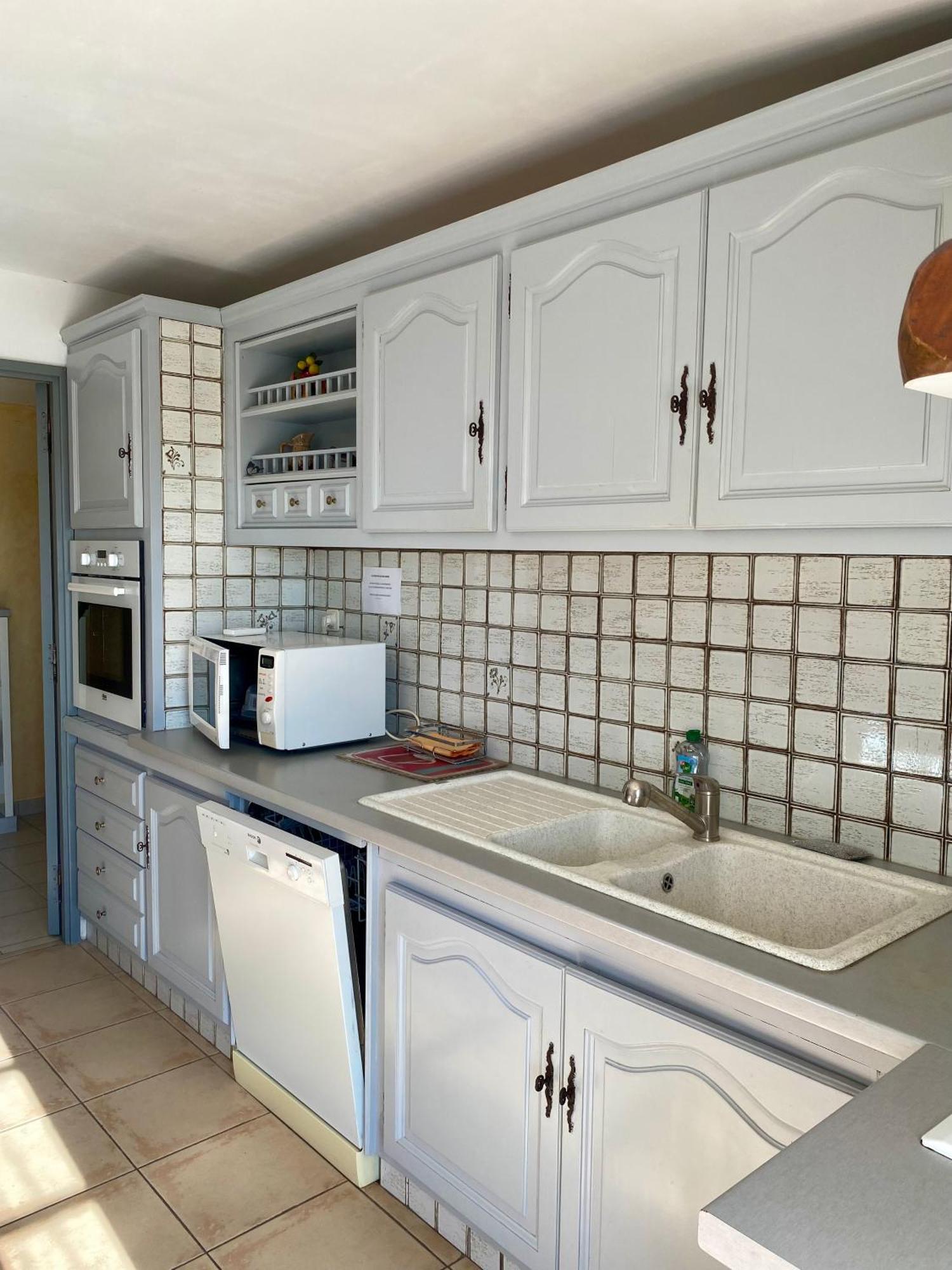 Le Micocoulier Apartment ลา โคร ภายนอก รูปภาพ