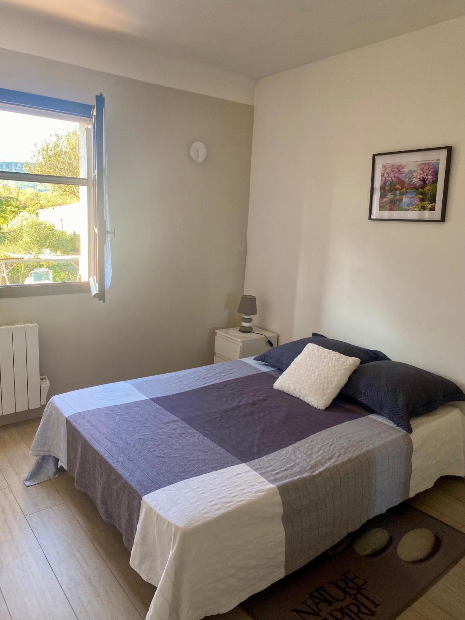 Le Micocoulier Apartment ลา โคร ภายนอก รูปภาพ