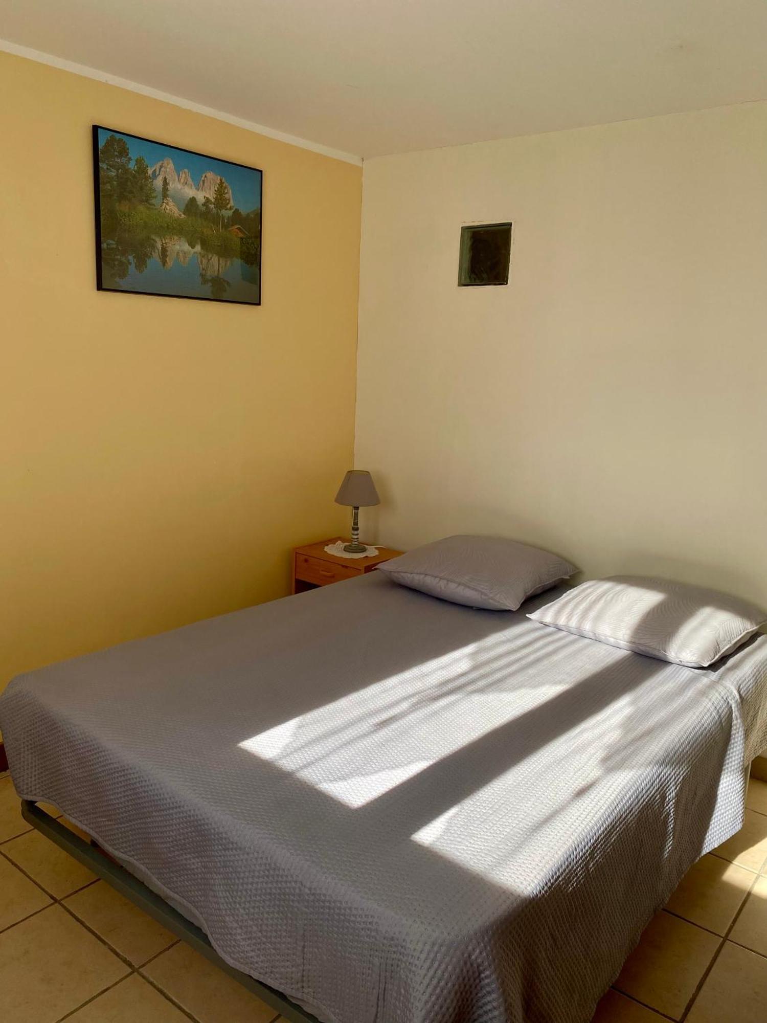 Le Micocoulier Apartment ลา โคร ภายนอก รูปภาพ
