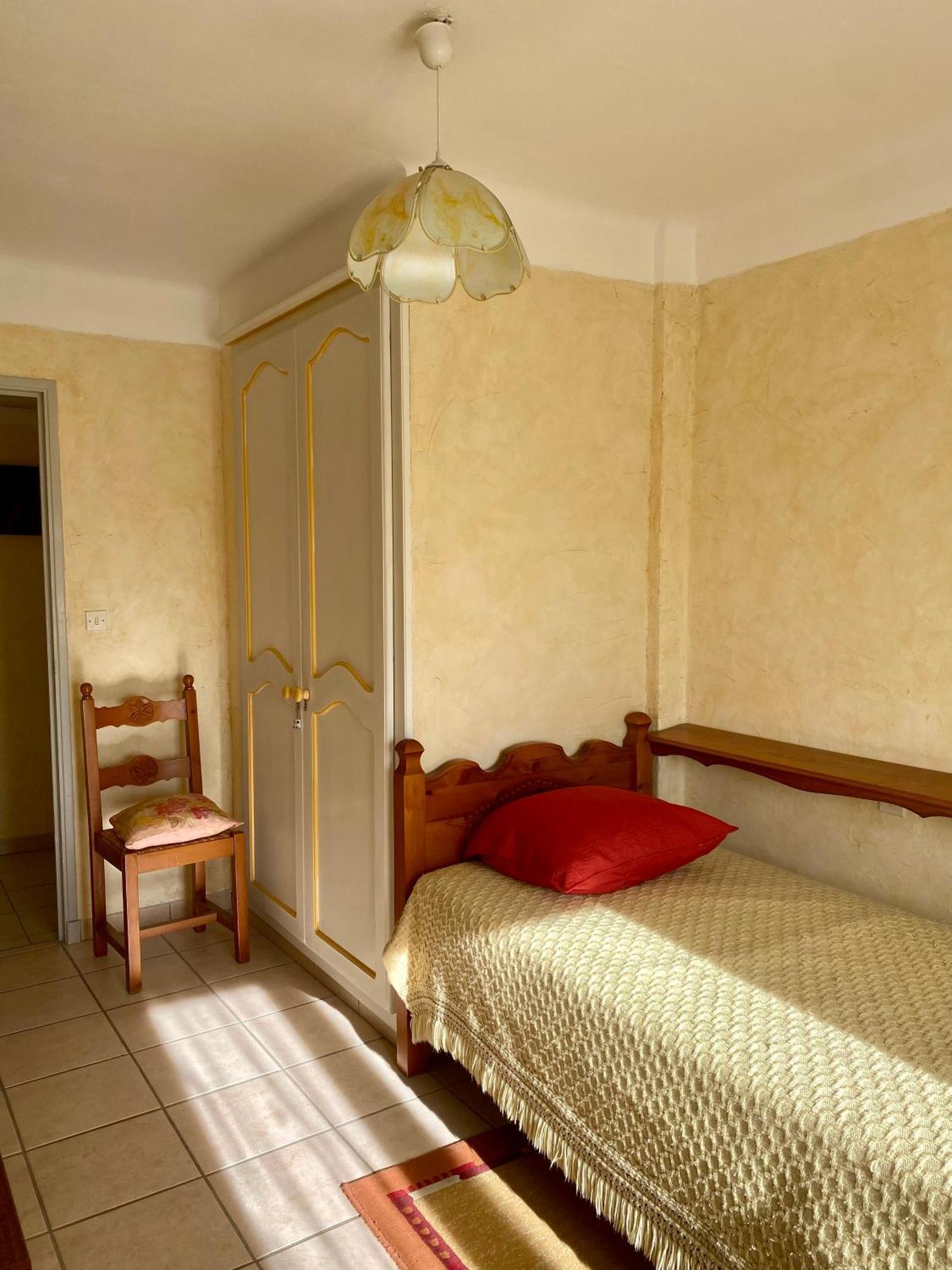 Le Micocoulier Apartment ลา โคร ภายนอก รูปภาพ