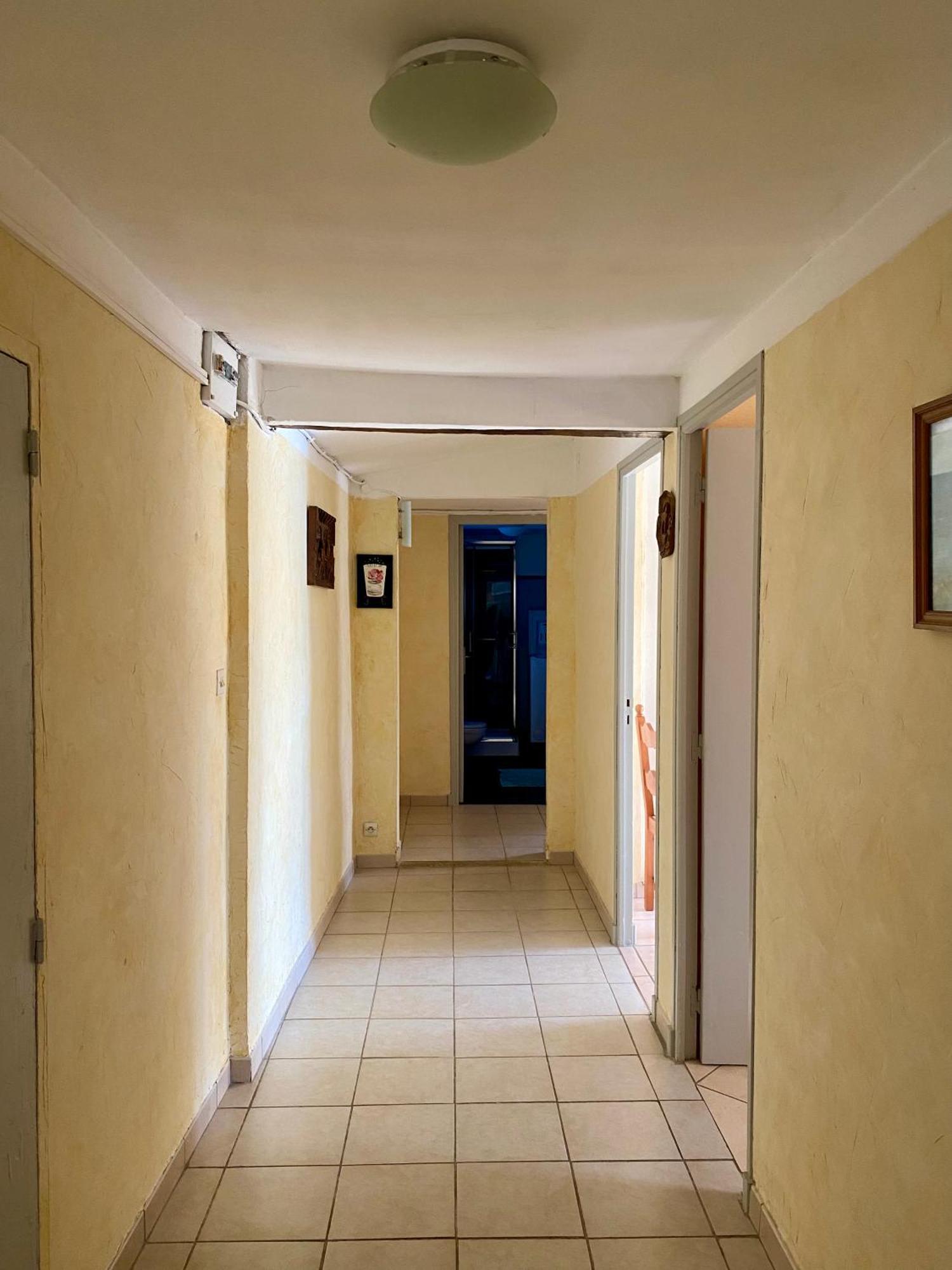 Le Micocoulier Apartment ลา โคร ภายนอก รูปภาพ