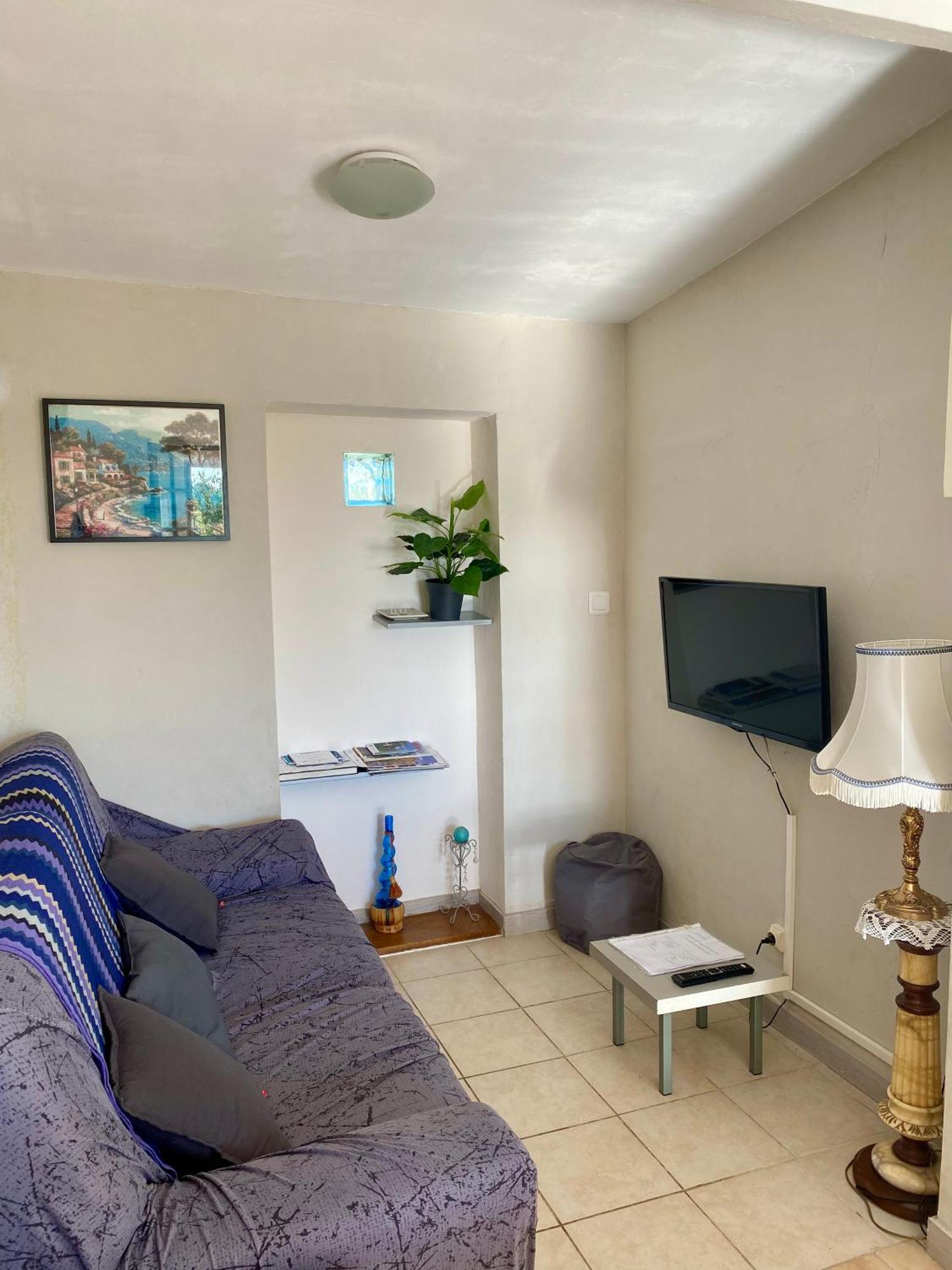 Le Micocoulier Apartment ลา โคร ภายนอก รูปภาพ