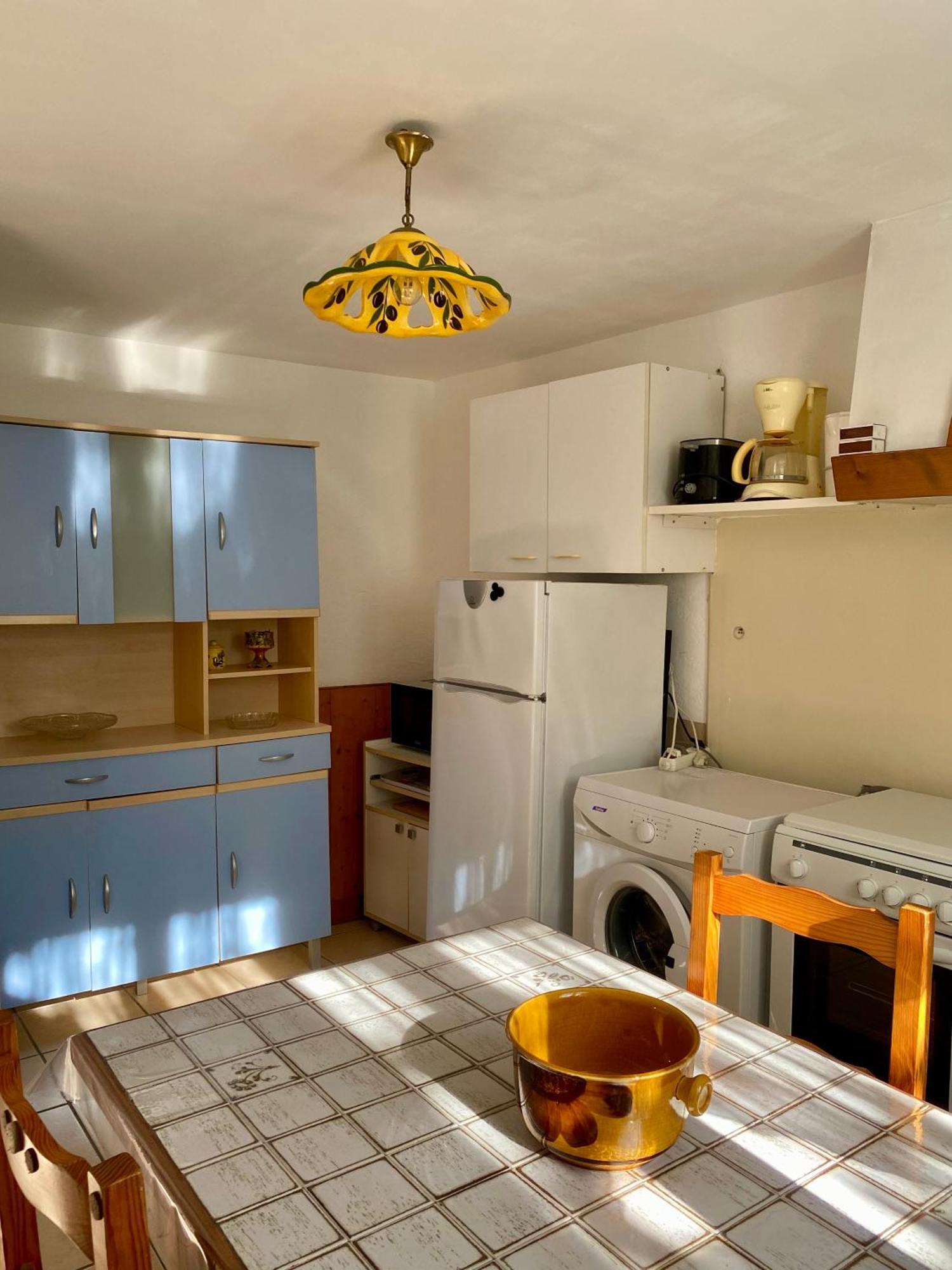 Le Micocoulier Apartment ลา โคร ภายนอก รูปภาพ